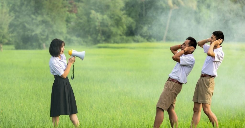 How to Effectively Communicate in English? – English 1